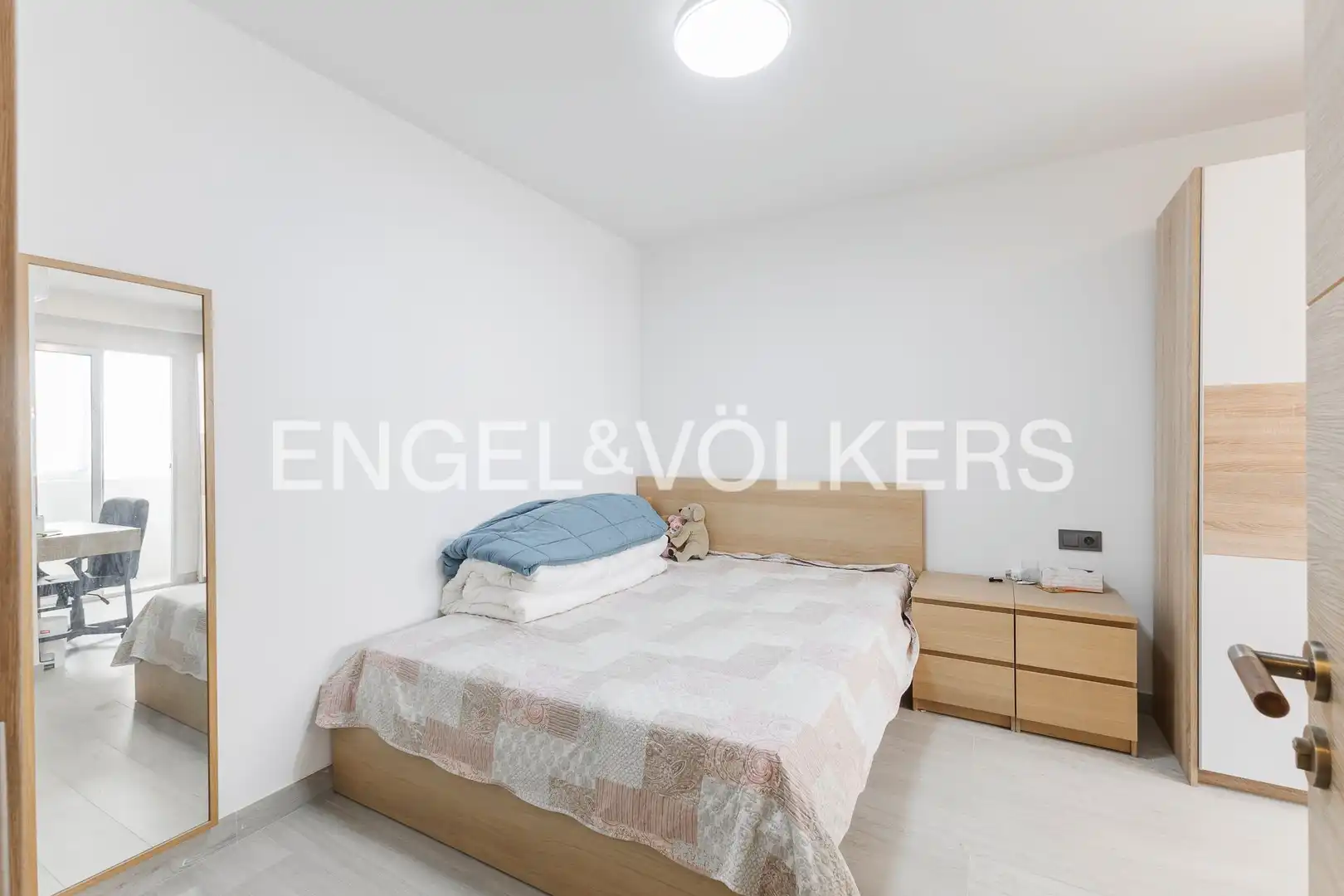 Dormitori de Casa o xalet en venda en Barcelona amb Aire condicionat, Calefacció i Terrassa