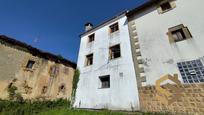 Exterior view of House or chalet for sale in Castro-Urdiales  with Heating and Balcony