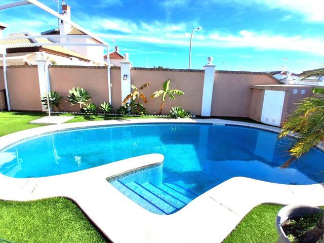 Casa-chalet en Venta en Caño Guerrero