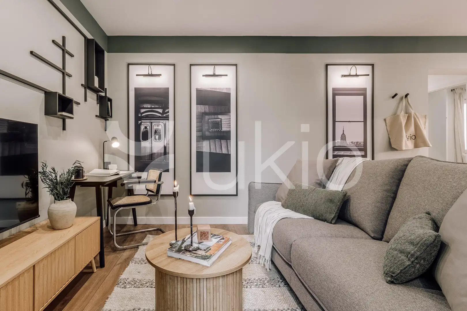 Living room of Apartments for rent in Madrid  with Air Conditioner, Heating and Furnished