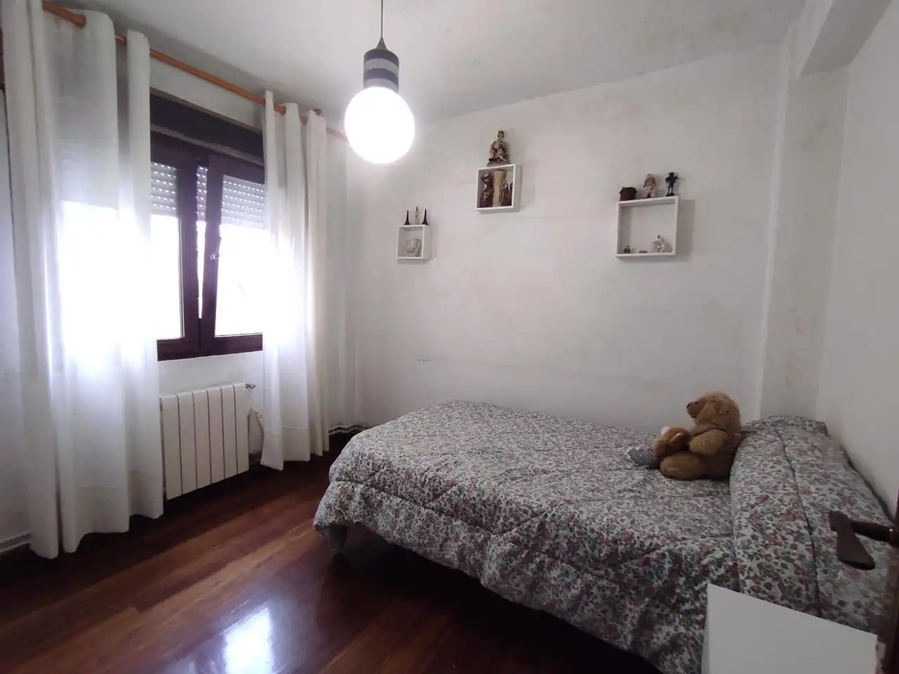 Habitación de Piso en venta en Santander con Calefacción y Parquet