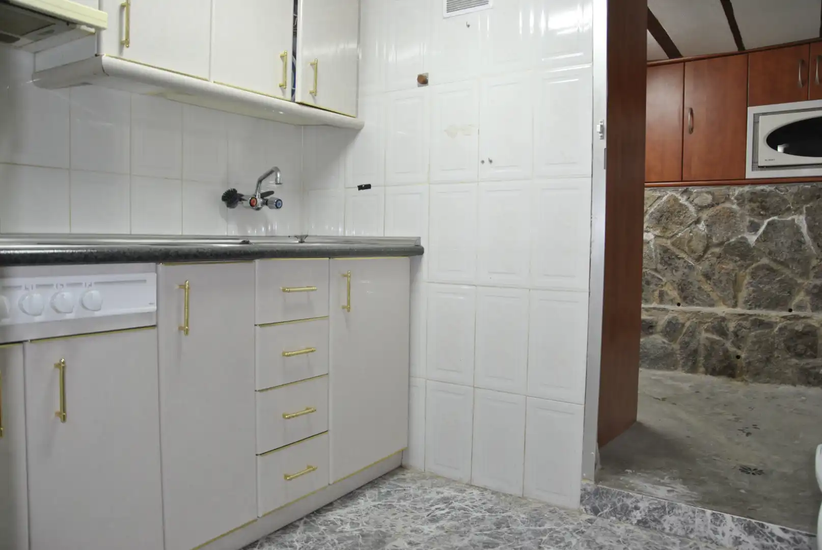 Küche von Einfamilien-Reihenhaus zum Verkauf in Cabrero mit Möbliert und Balkon