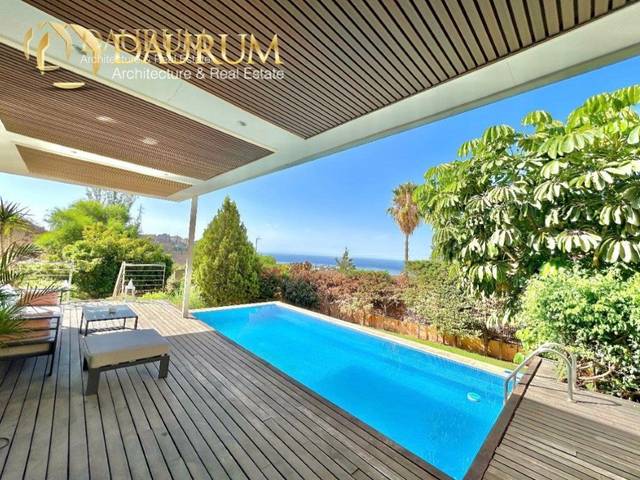 Casa-chalet en Venta en Pinares de San Antón en Pinares de San Antón