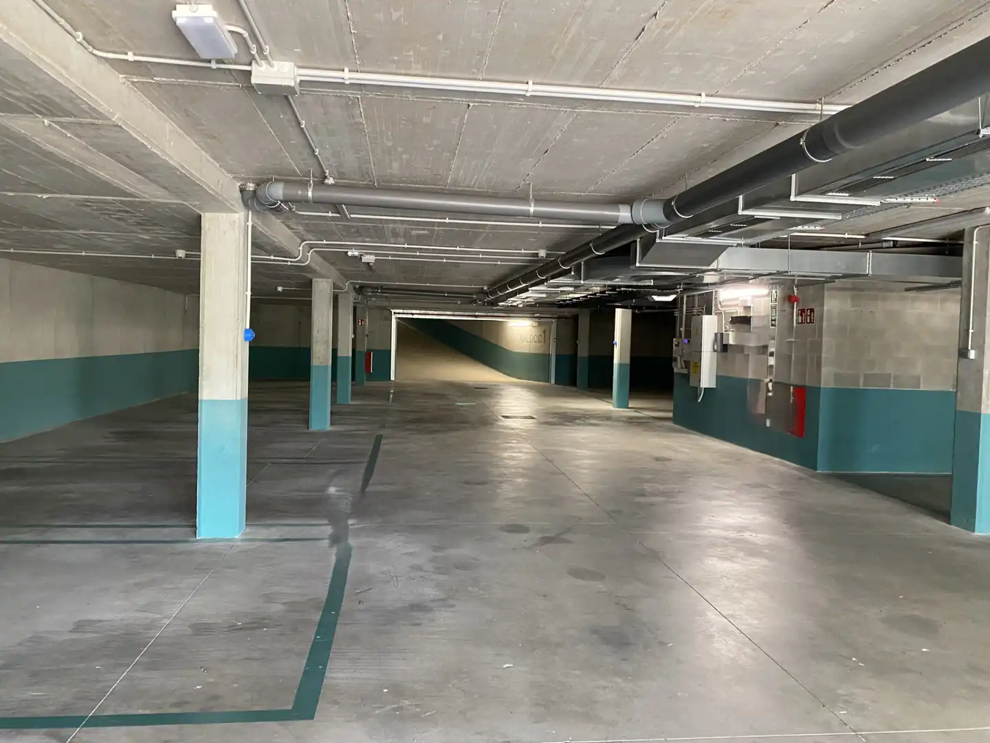 Parking de Apartamento de alquiler en Salou con Aire acondicionado, Calefacción y Parquet