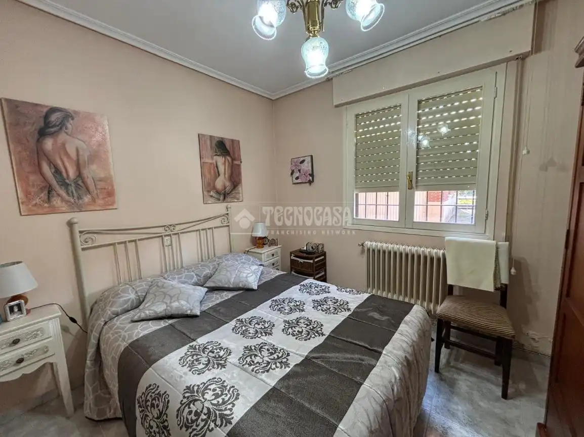 Habitación de Casa o chalet en venta en Nava del Rey