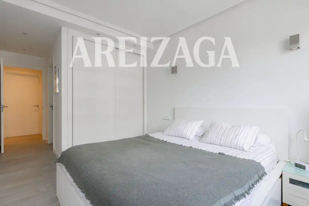 Habitación de Piso en venta en Donostia - San Sebastián  con Aire acondicionado, Calefacción y Terraza