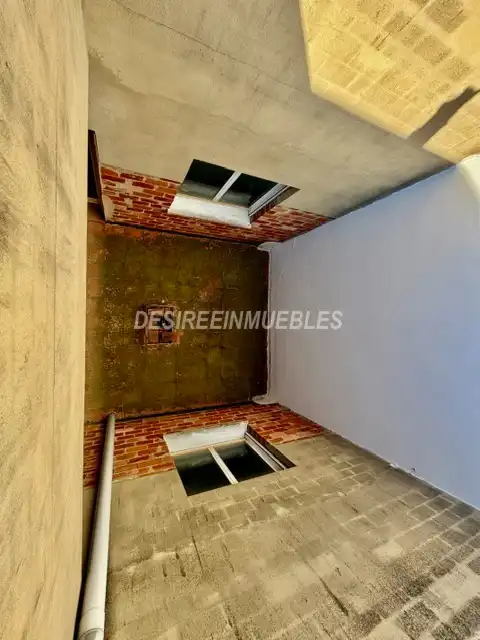 Bedroom of Buildings for sale in Valencia