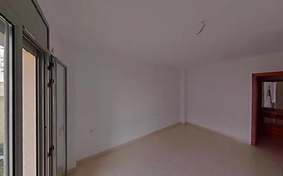 Flat for sale in Girona Capital  with Balcony