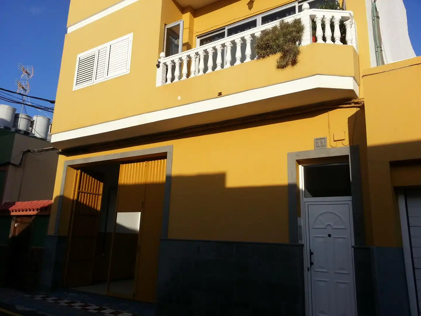 Exterior view of Detached homes for sale in Arucas  with Private garden, Storage room and Furnished