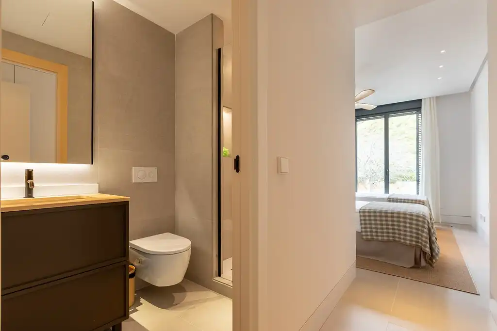 Badezimmer von Wohnungen zum Verkauf in Pollença mit Klimaanlage, Heizung und Terrasse