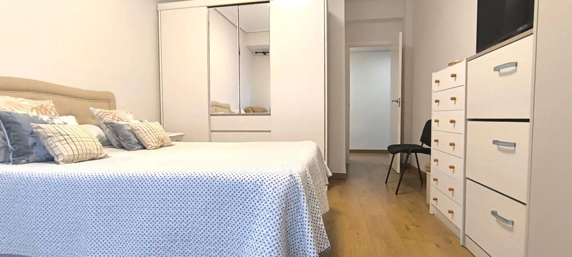 Bedroom of Flat for sale in  Logroño  with Heating and Terrace