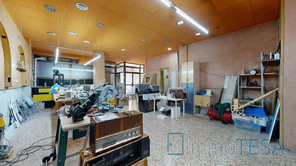 Local en venta en Barberà del Vallès