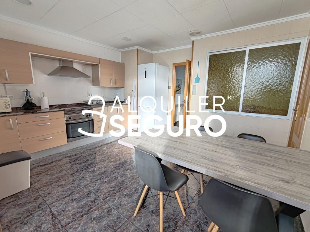 Kitchen of Flat to rent in Elche / Elx  with Terrace and Furnished