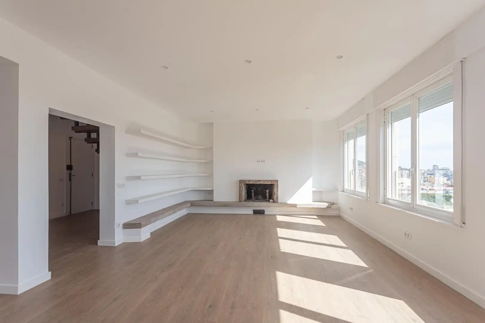 Sala d'estar de Àtic de lloguer en Barcelona amb Aire condicionat, Calefacció i Parquet