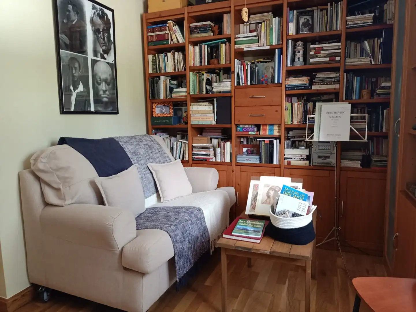Living room of Detached homes for sale in Marina de Cudeyo  with Heating, Private garden and Parquet flooring