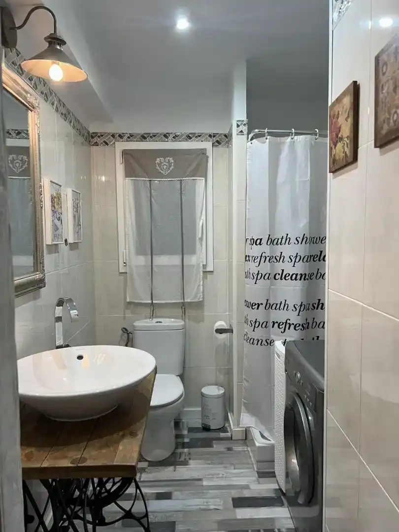 Bany de Pis en venda en Pals amb Aire condicionat i Piscina
