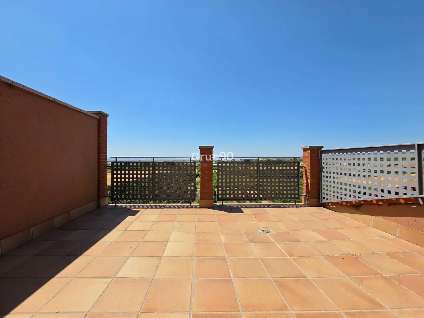 Terrassa de Casa adosada en venda en Vilanova de Segrià, Lleida
