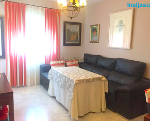 Living room of Flat for sale in San Juan de Aznalfarache  with Air Conditioner, Terrace and Community pool