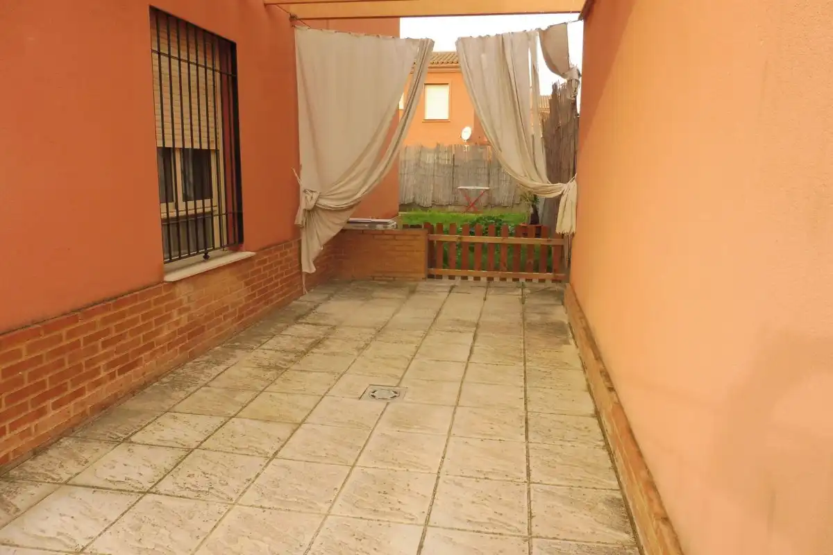 Casa o xalet de lloguer a Sanlúcar la Mayor