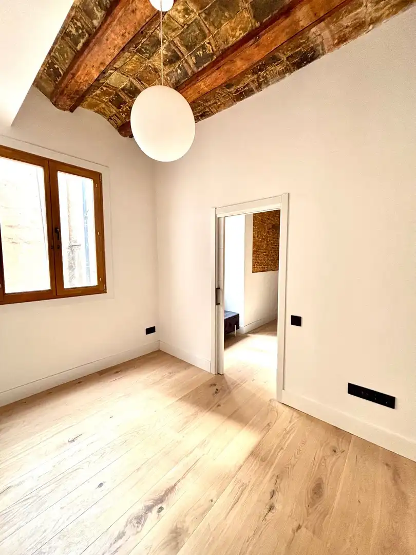 Piso en venta en Barcelona con Aire acondicionado, Terraza y Alarma