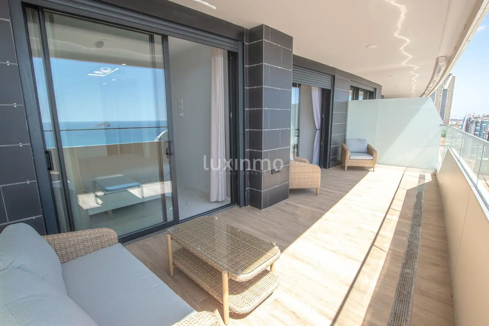 Flat with terrace for sale in Playa de Poniente, imagen 4
