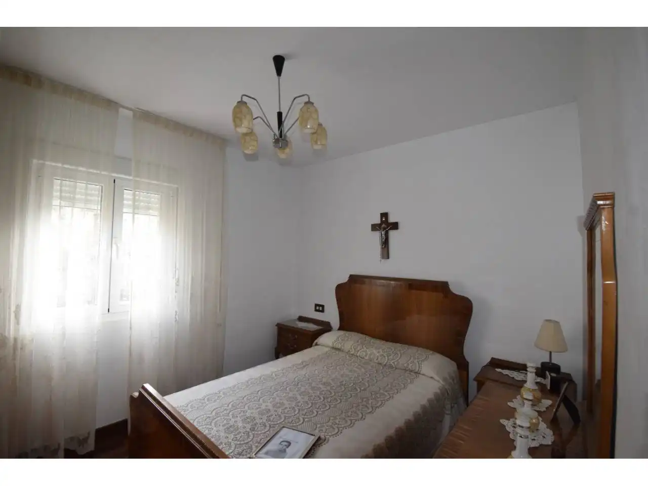 Bedroom of Houses for sale in La Pola de Gordón   with Heating, Private garden and Parquet flooring