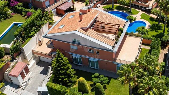 Casa-chalet en Venta en Carrer de Salvador Dalí en Covamar
