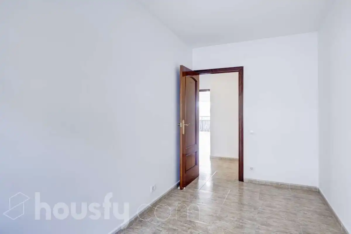 Habitación de Piso en venta en Pineda de Mar con Aire acondicionado, Terraza y Balcón