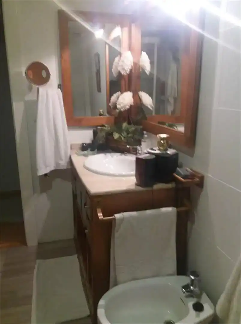 Bany de Pis en venda en Manzanares amb Aire condicionat i Balcó