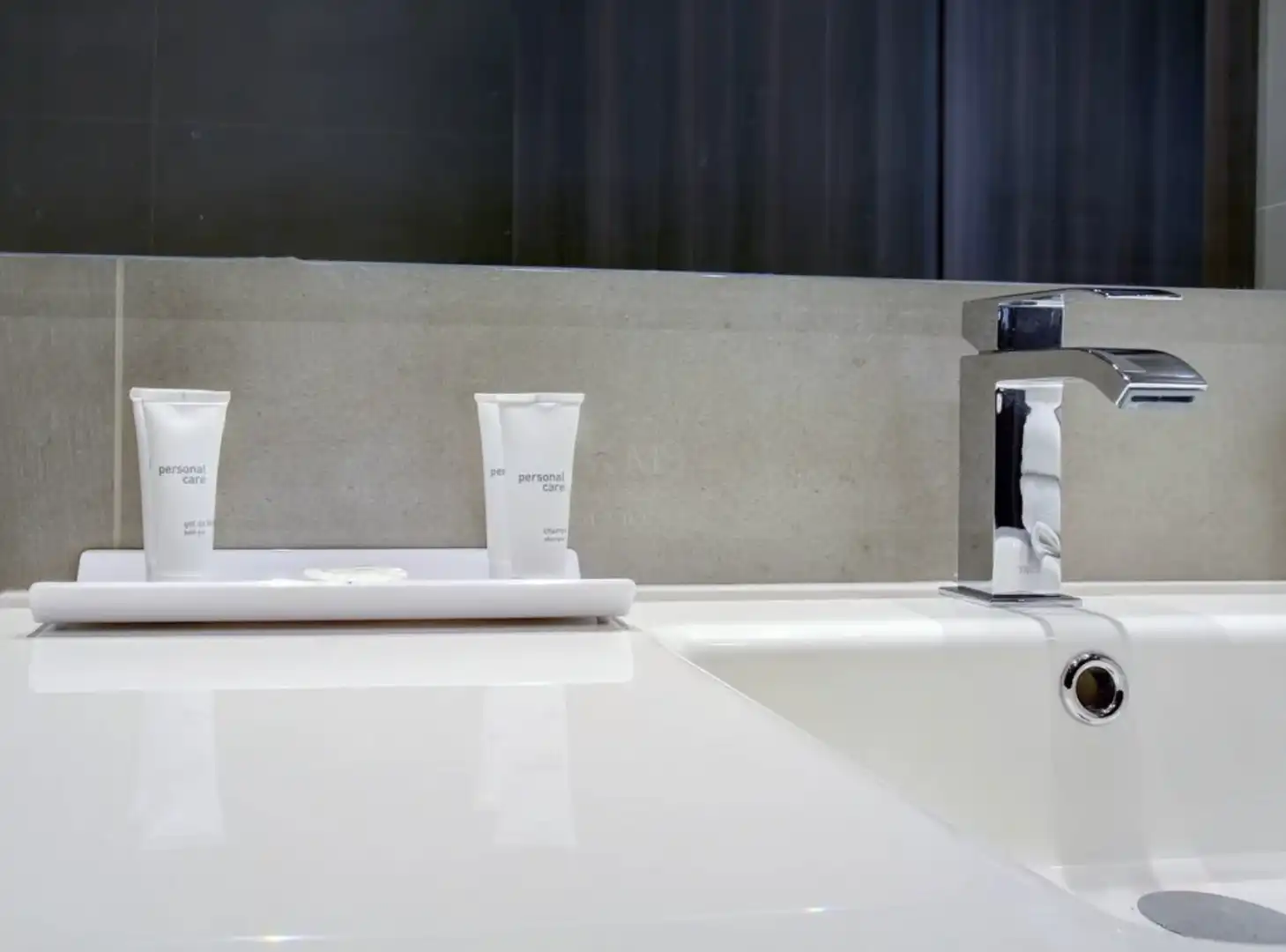 Baño de Apartamento en venta en Marbella con Aire acondicionado, Piscina y Amueblado