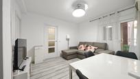 Living room of Flat for sale in  Madrid Capital  with Air Conditioner, Heating and Terrace