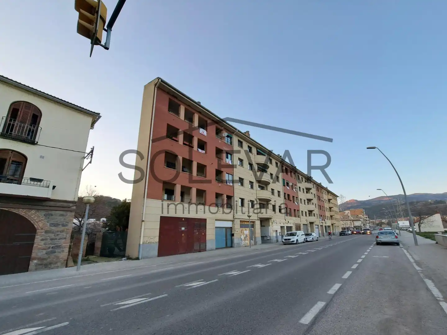 Vista exterior de Pis en venda en La Pobla de Segur amb Balcó