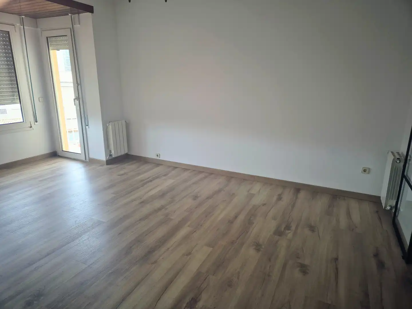 Sala d'estar de Pis en venda en Manresa amb Calefacció, Parquet i Traster