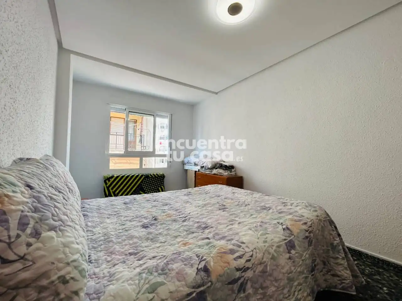 Habitación de Piso en venta en Alicante / Alacant con Balcón