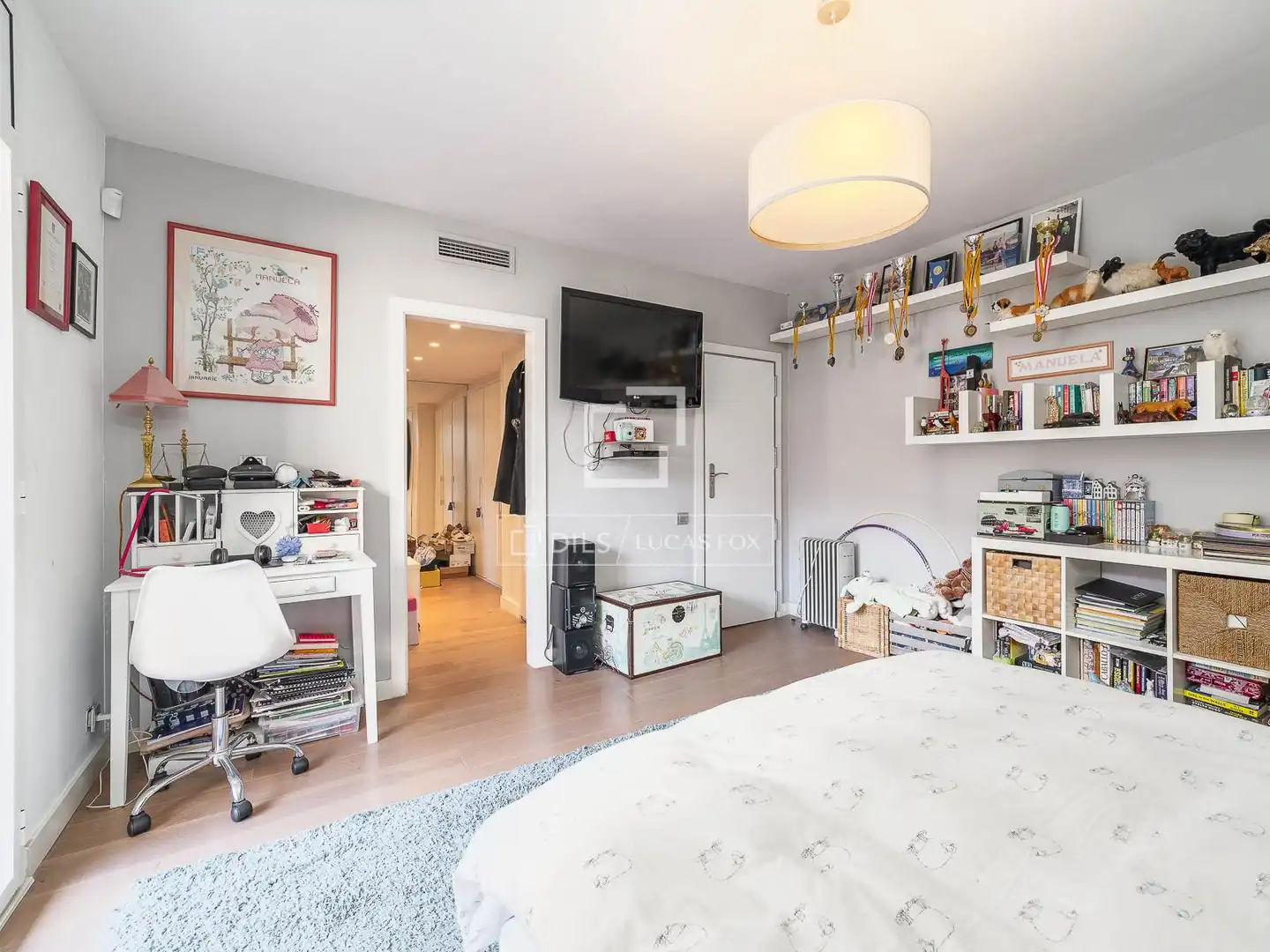 Schlafzimmer von Wohnung zum Verkauf in Barcelona mit Klimaanlage, Heizung und Terrasse