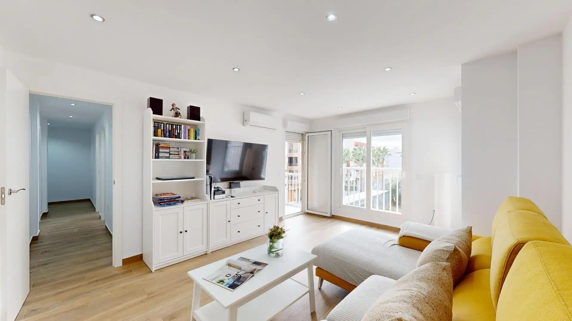 Sala d'estar de Pis en venda en Torrevieja amb Aire condicionat, Calefacció i Terrassa