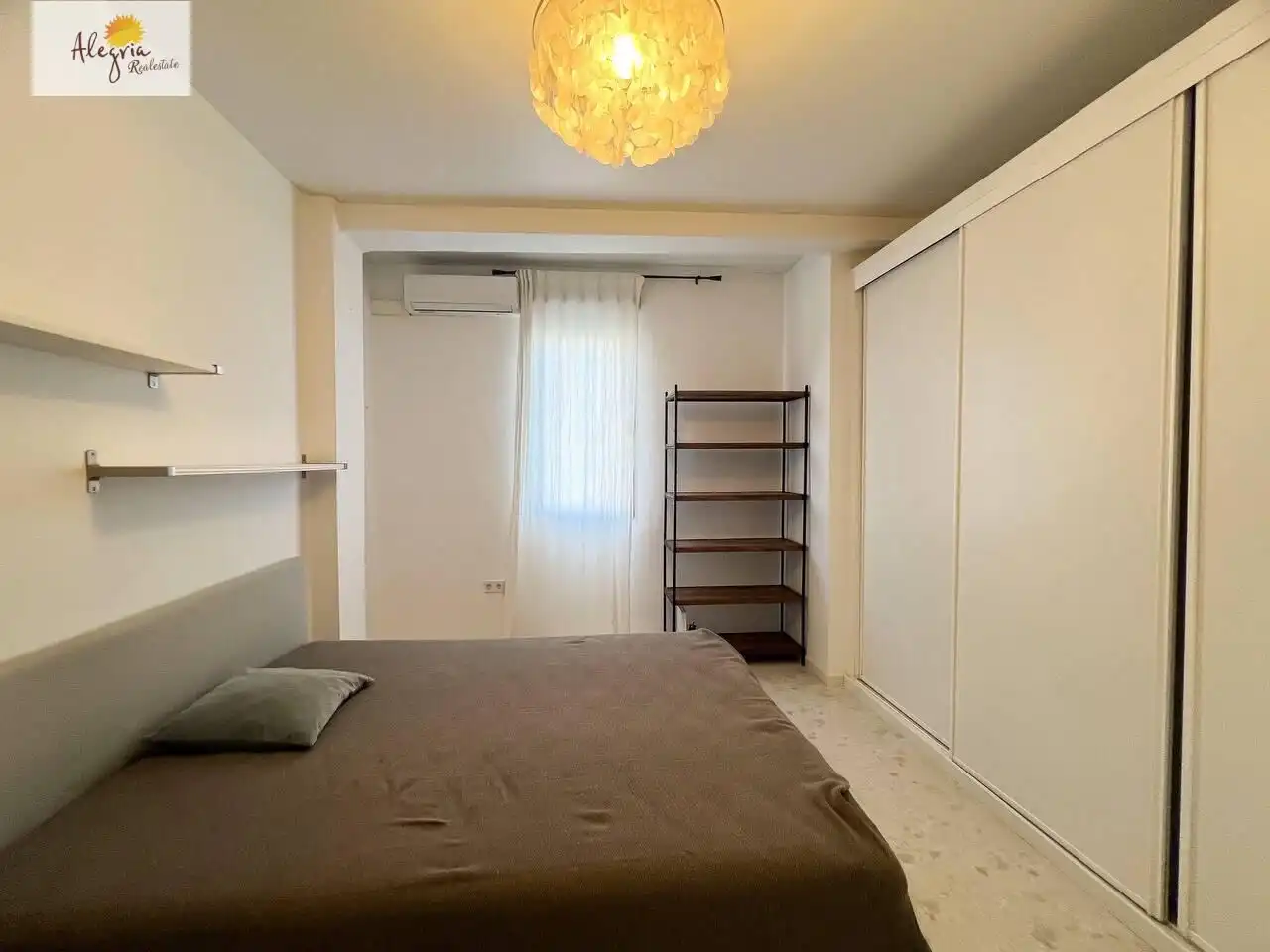 Habitación de Apartamento en venta en Campanar