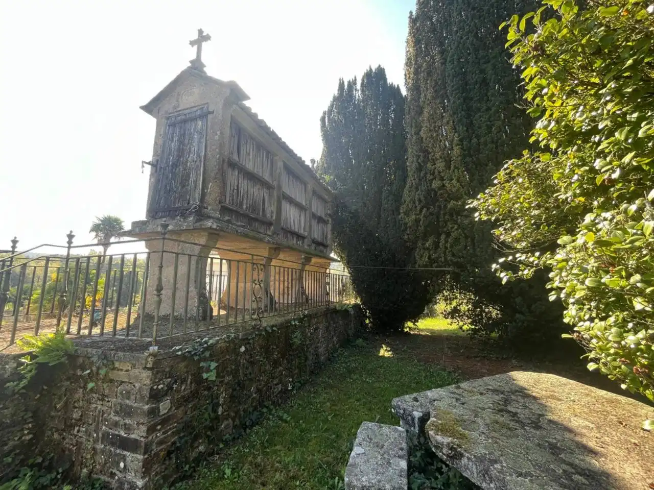 Exterior view of Houses for sale in Santiago de Compostela   with Heating, Private garden and Parquet flooring