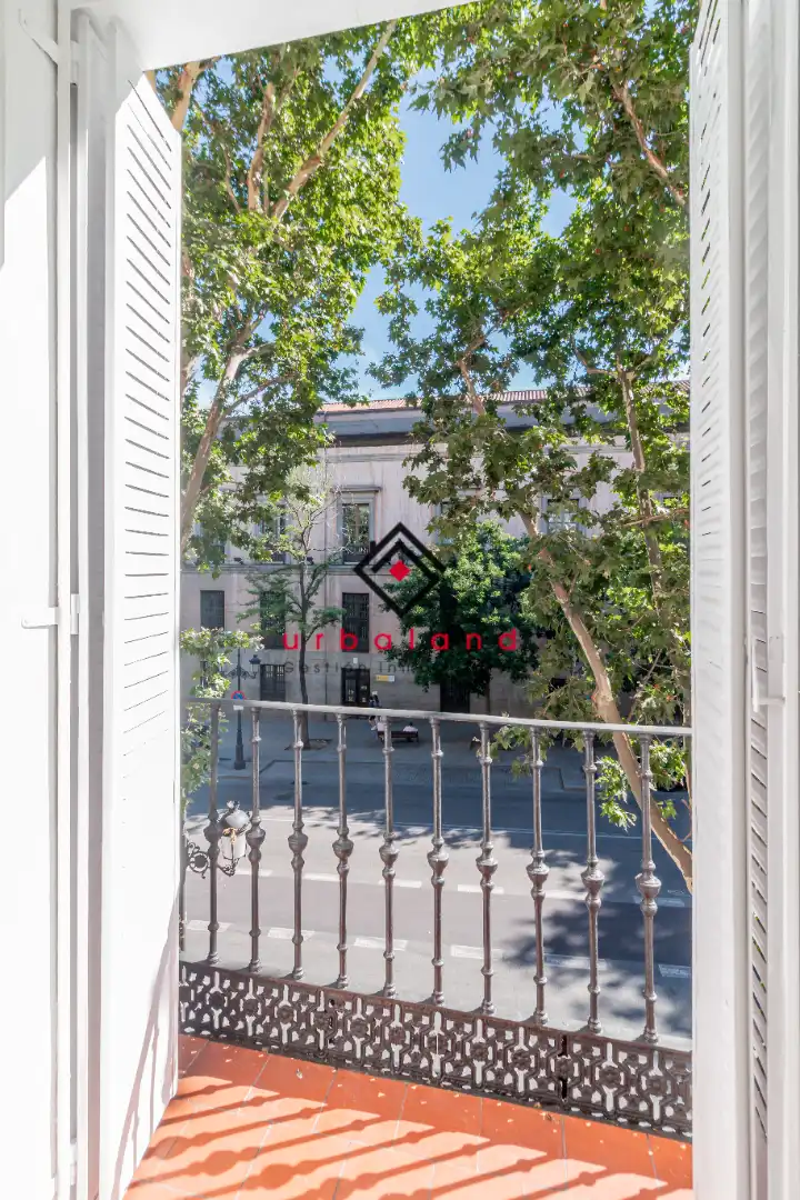 Vista exterior de Piso en venta en Madrid con Aire acondicionado, Calefacción y Trastero