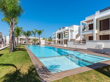 Bungalow con piscina in vendita a Calle Calpe