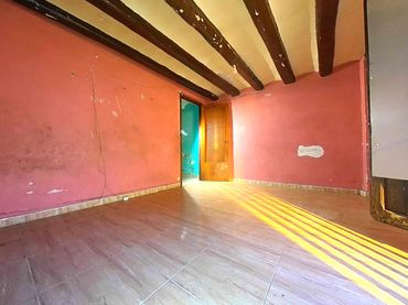 Casa con balcón en venta en Tarazona