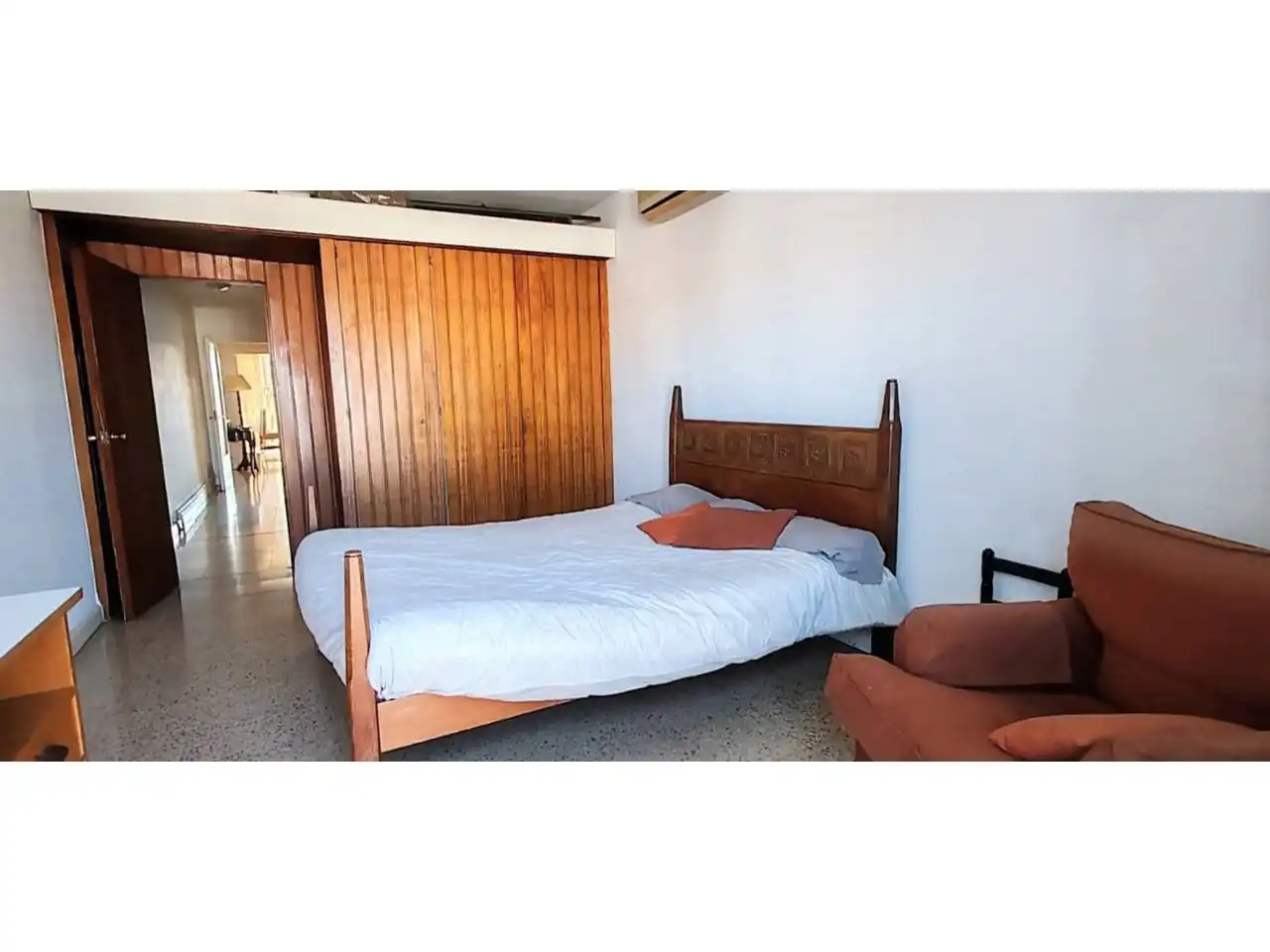 Schlafzimmer von Wohnung zum Verkauf in Girona mit Klimaanlage, Heizung und Terrasse