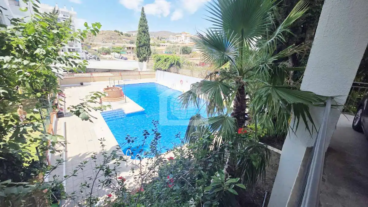 Piscina de Pis en venda en Rincón de la Victoria amb Aire condicionat, Parquet i Terrassa