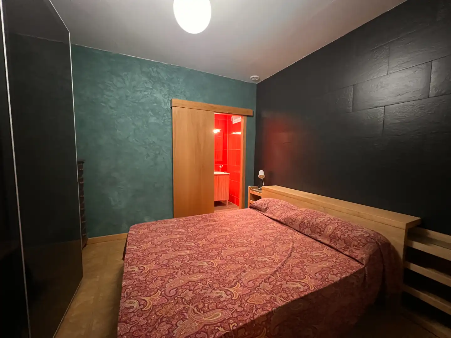 Bedroom of Flat for sale in Cádiz  with Parquet flooring, Furnished and Oven