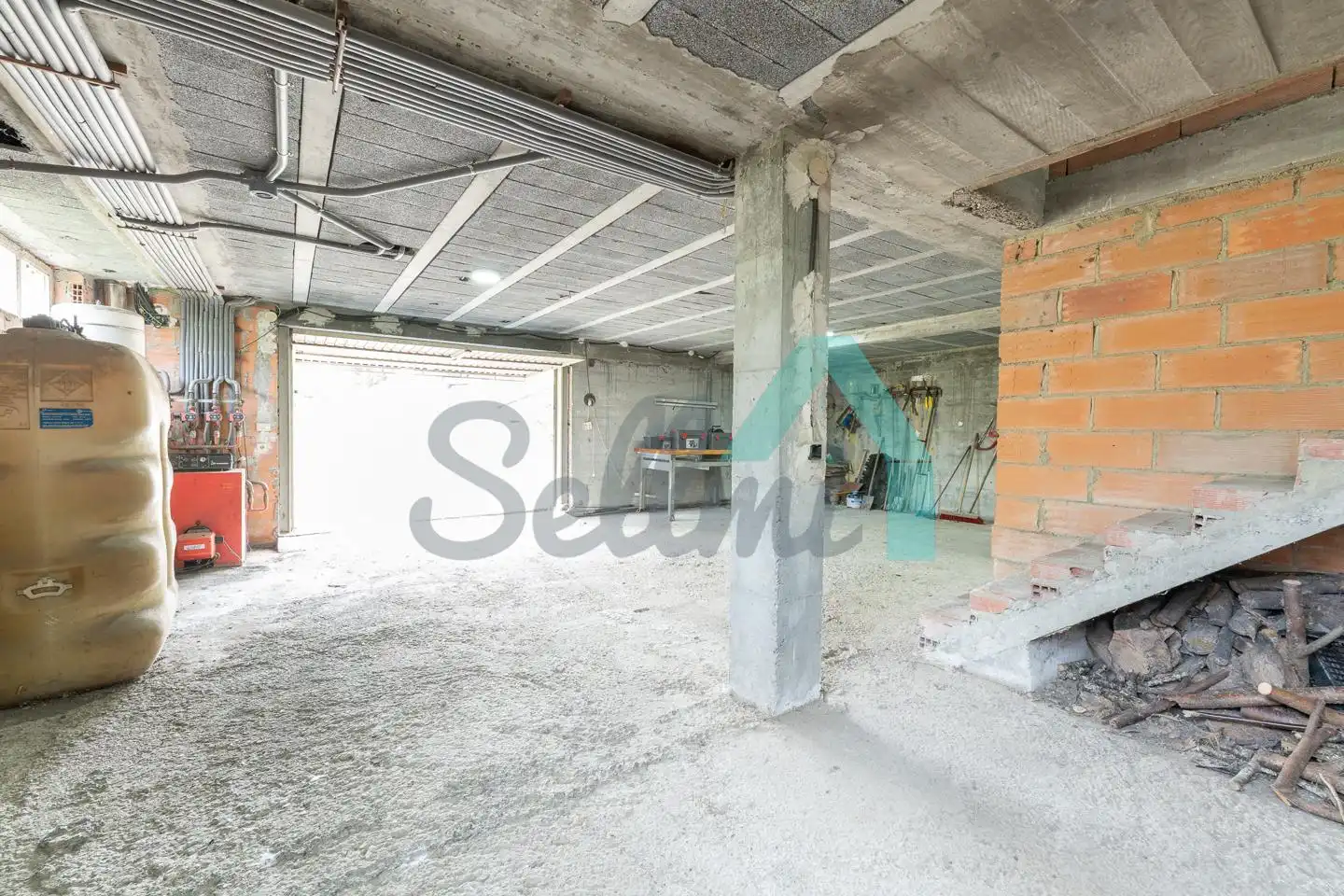 Casa adosada en venta en El Franco  con Calefacción, Jardín privado y Parquet