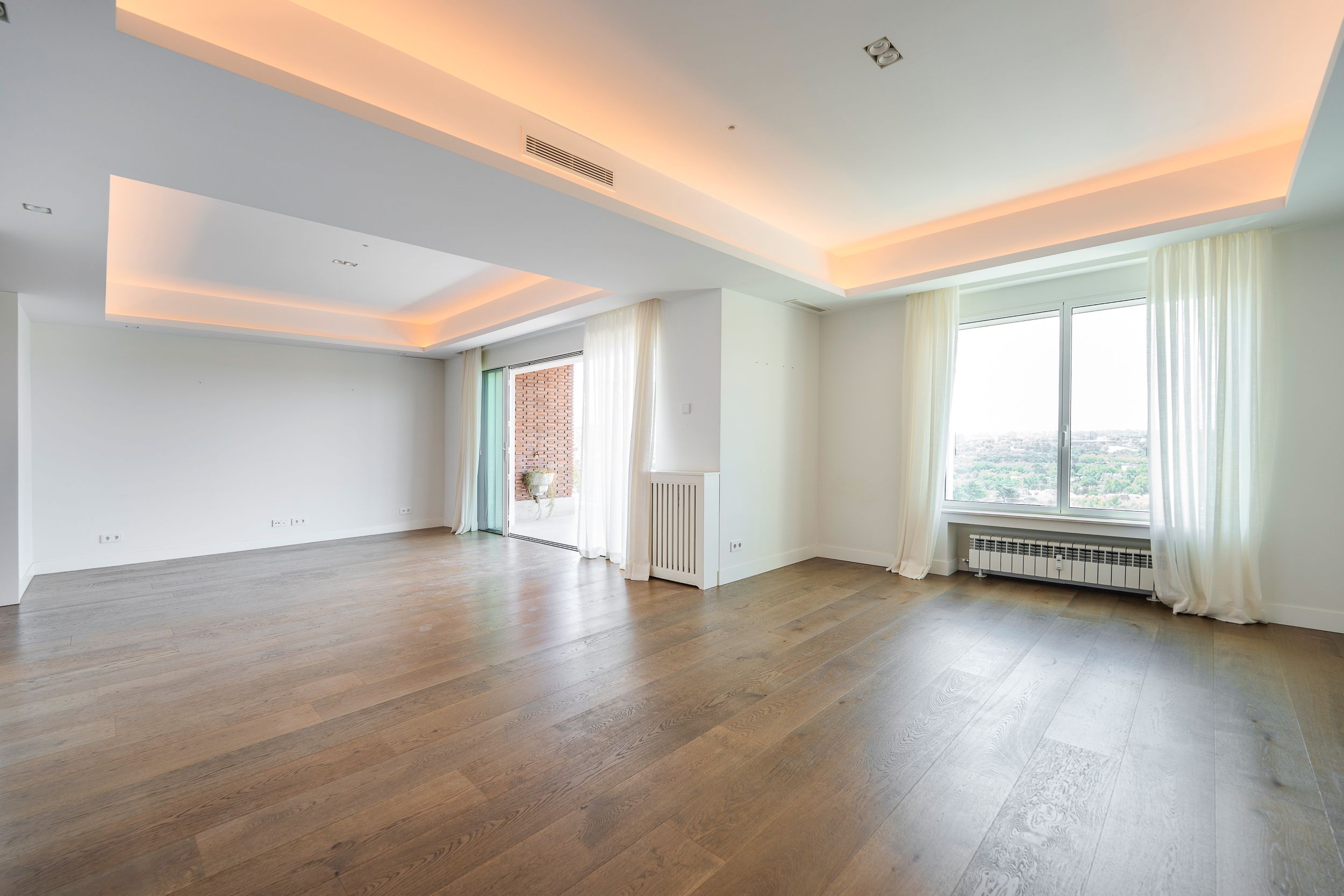 Sala de estar de Piso en venta en  Madrid Capital con Aire acondicionado, Calefacción y Terraza