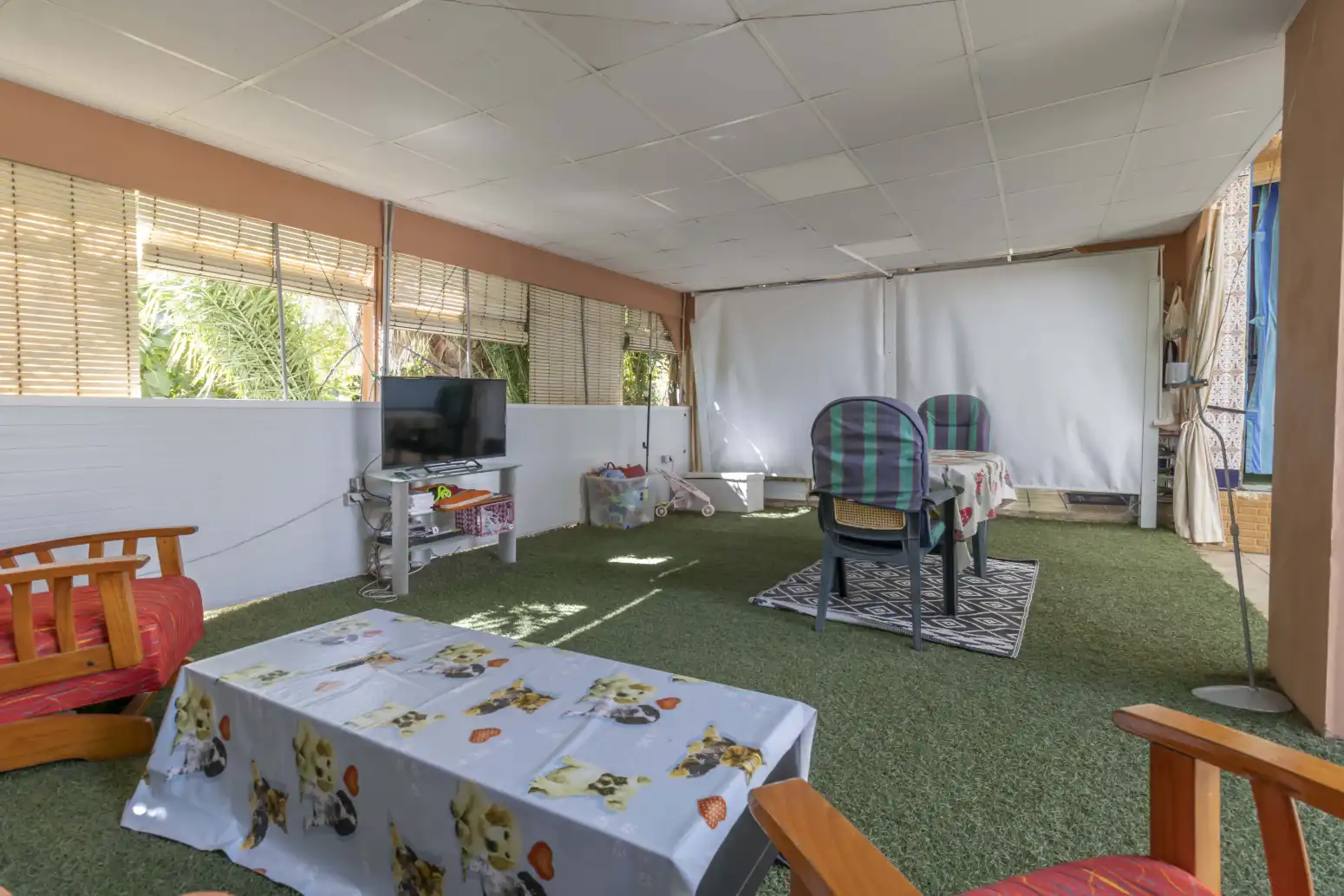 Haus oder Chalet zum Verkauf in Espartinas mit Klimaanlage, Terrasse und Schwimmbad