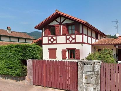 Außenansicht von Haus oder Chalet zum verkauf in Gordexola mit Terrasse