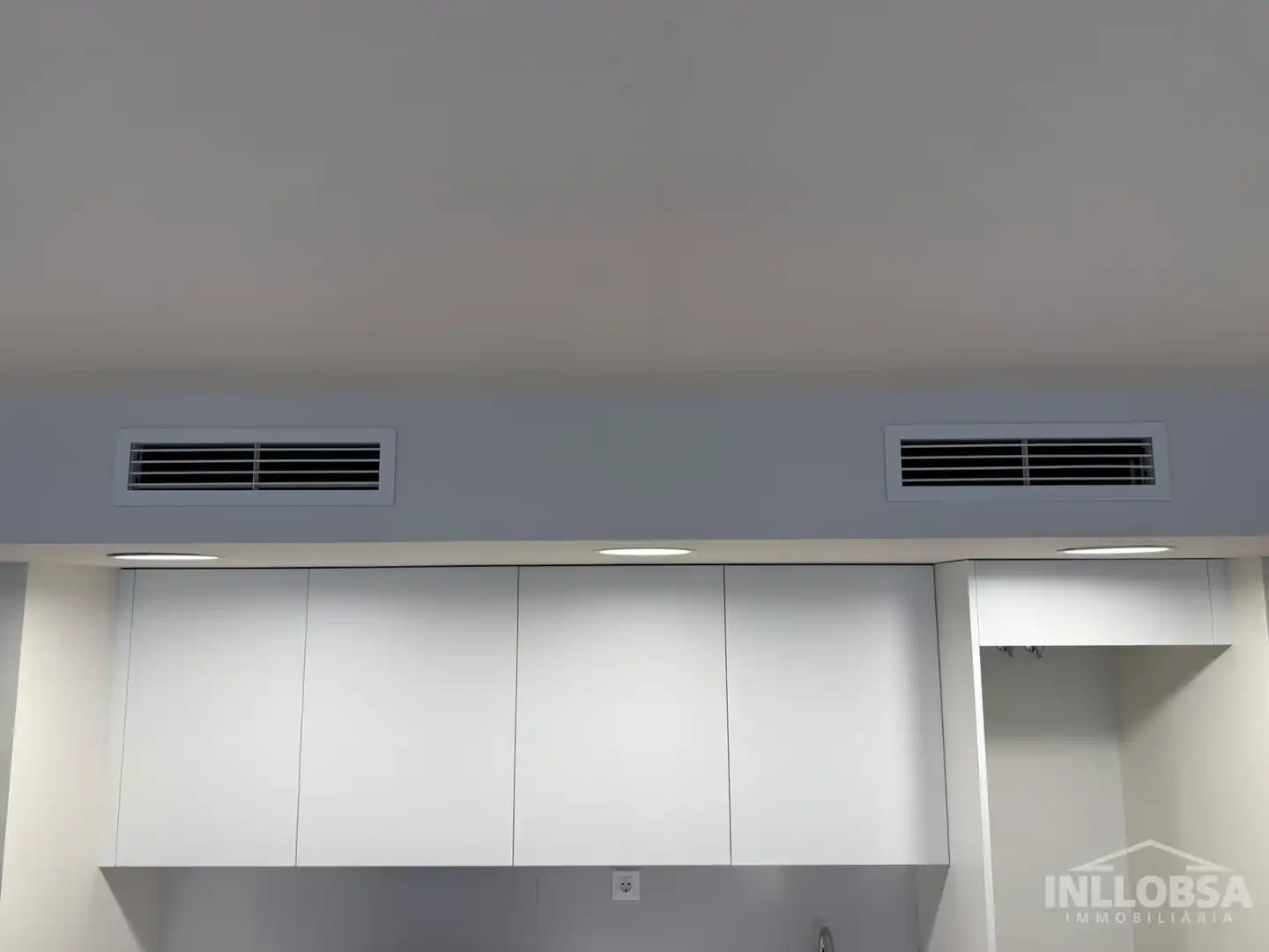 Kitchen of Flat for rent in Manresa  with Air Conditioner, Heating and Parquet flooring