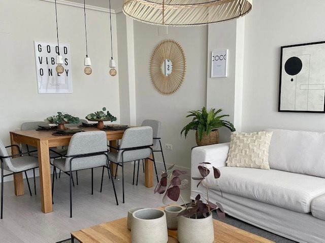 Menjador de Apartament de lloguer en  Valencia Capital amb Aire condicionat, Calefacció i Parquet